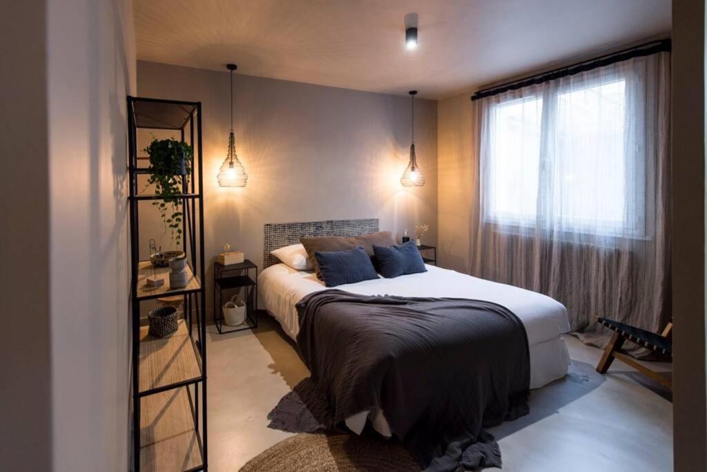 L'Etage Et Son Patio Apartment Ruelle-sur-Touvre Екстериор снимка